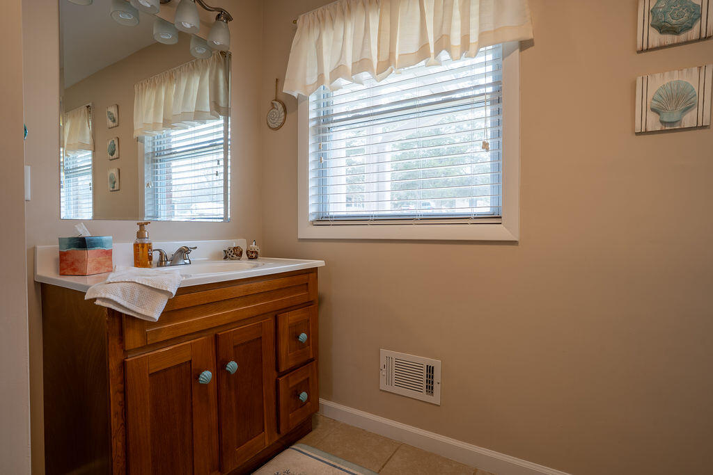 19 May Avenue Trenton, GA 30752 - Photo 12 of 31 A7301620-HDR