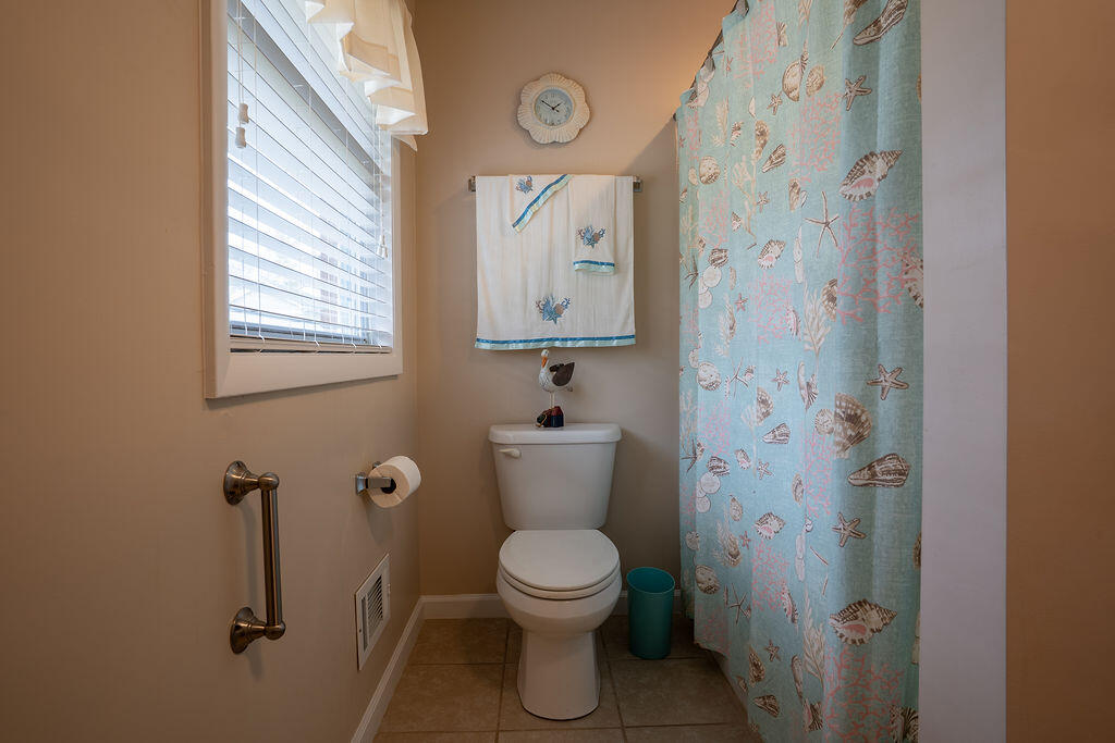 19 May Avenue Trenton, GA 30752 - Photo 13 of 31 A7301623-HDR