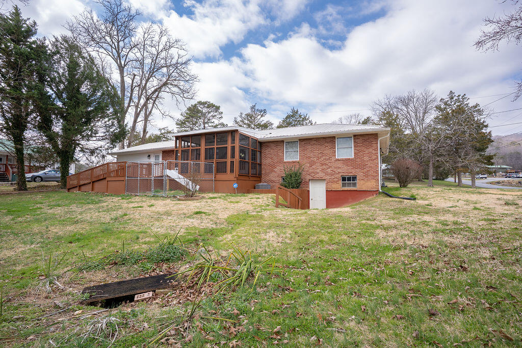 19 May Avenue Trenton, GA 30752 - Photo 26 of 31 A7301662-HDR