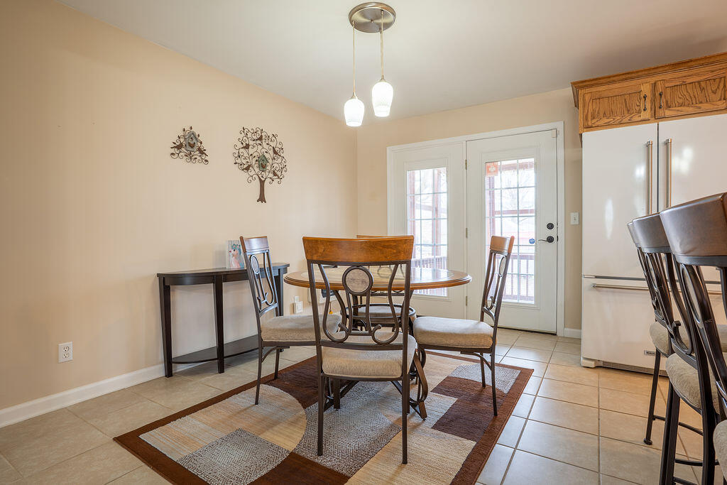 19 May Avenue Trenton, GA 30752 - Photo 6 of 31 A7301599-HDR