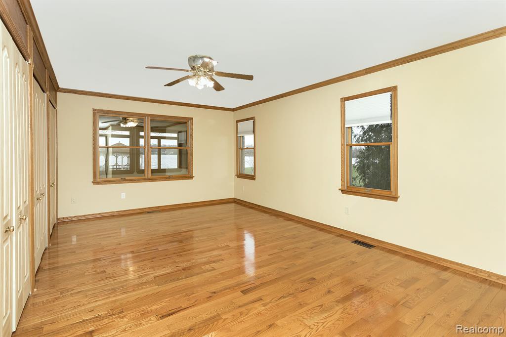 8353 Hilton Road Brighton, MI 48114 - Photo 20 of 33