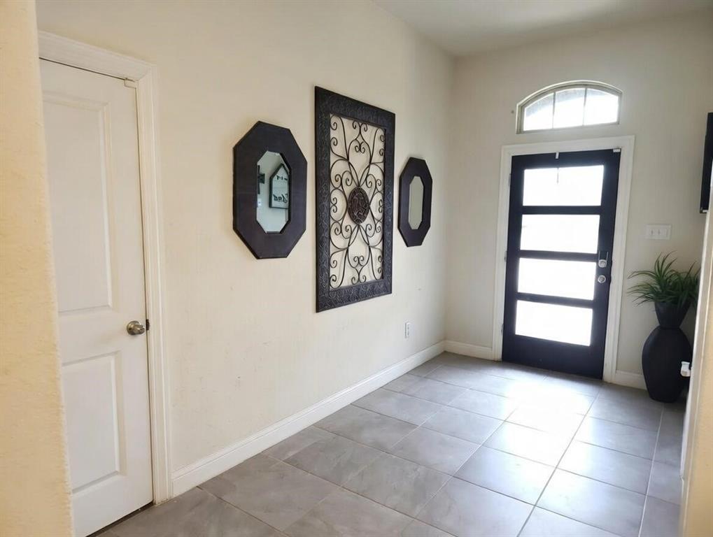 2813 Ainsworth Road Aubrey, TX 76227 - Photo 13 of 16