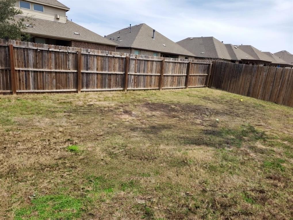 2813 Ainsworth Road Aubrey, TX 76227 - Photo 7 of 16