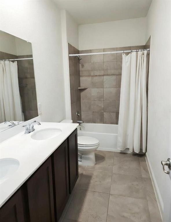 2813 Ainsworth Road Aubrey, TX 76227 - Photo 9 of 16