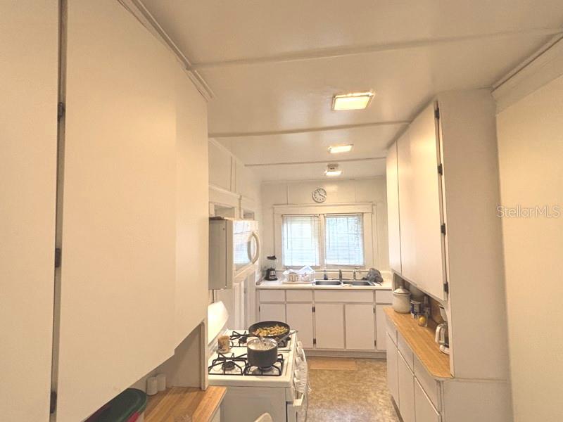 322 Taylor Avenue Daytona Beach, FL 32114 - Photo 5 of 21