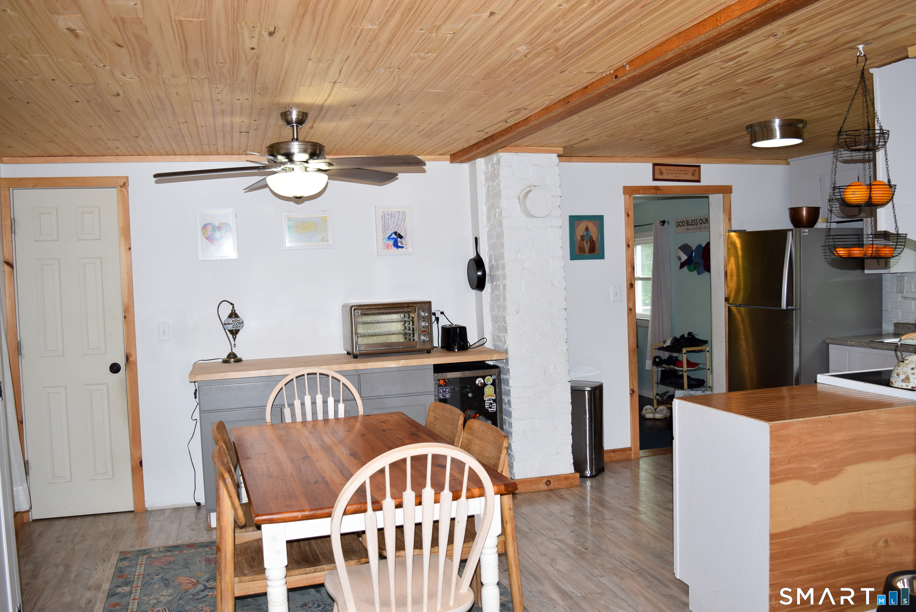 76 Sinclair Street Windsor, CT 06095 - Photo 17 of 32