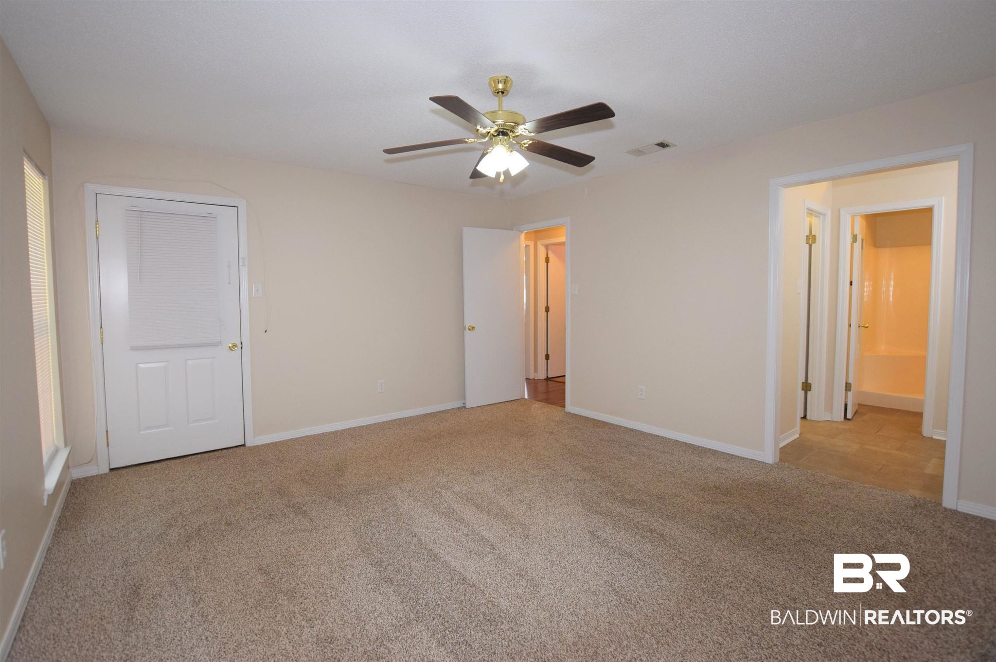5522 Yucca Drive Mobile, AL 36693 - Photo 14 of 28 Master Bedroom