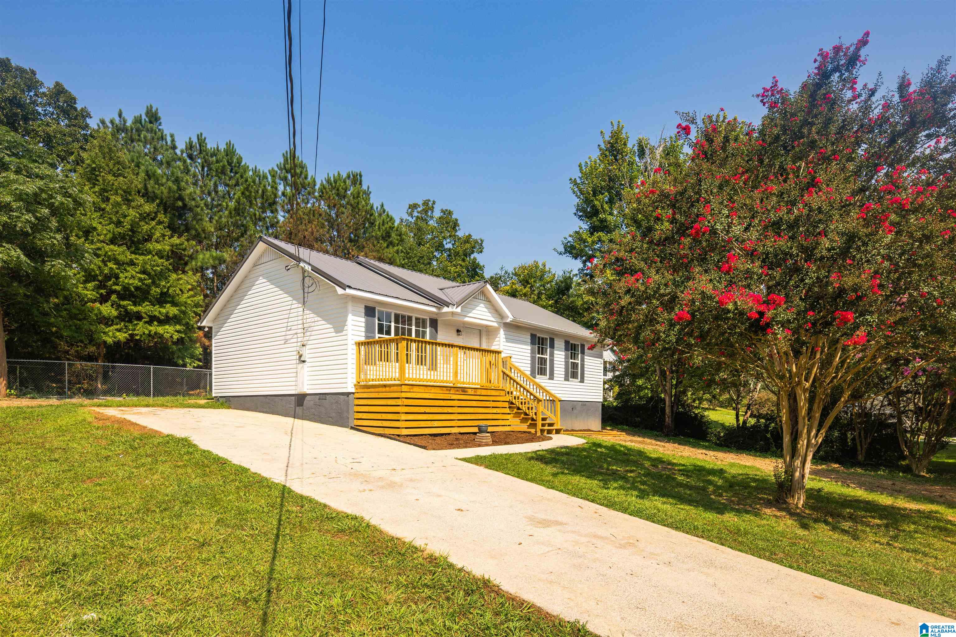 93 Ray Drive Locust Fork, AL 35097 - Photo 2 of 30