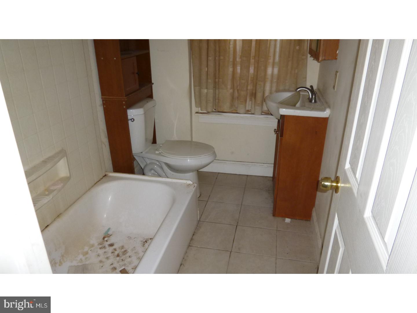 213 Laurel Road Sharon Hill, PA 19079 - Photo 11 of 20 Gallery Image 11