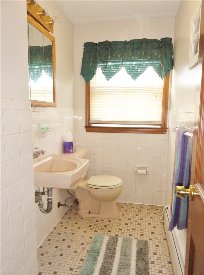 7 Putney Road Bow, NH 03304 - Photo 16 of 32
