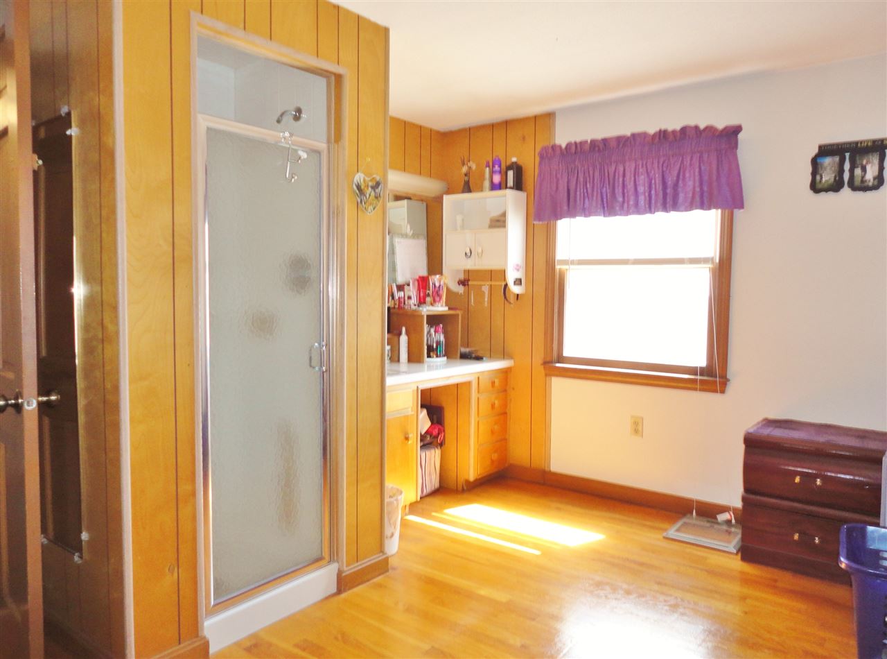 7 Putney Road Bow, NH 03304 - Photo 26 of 32