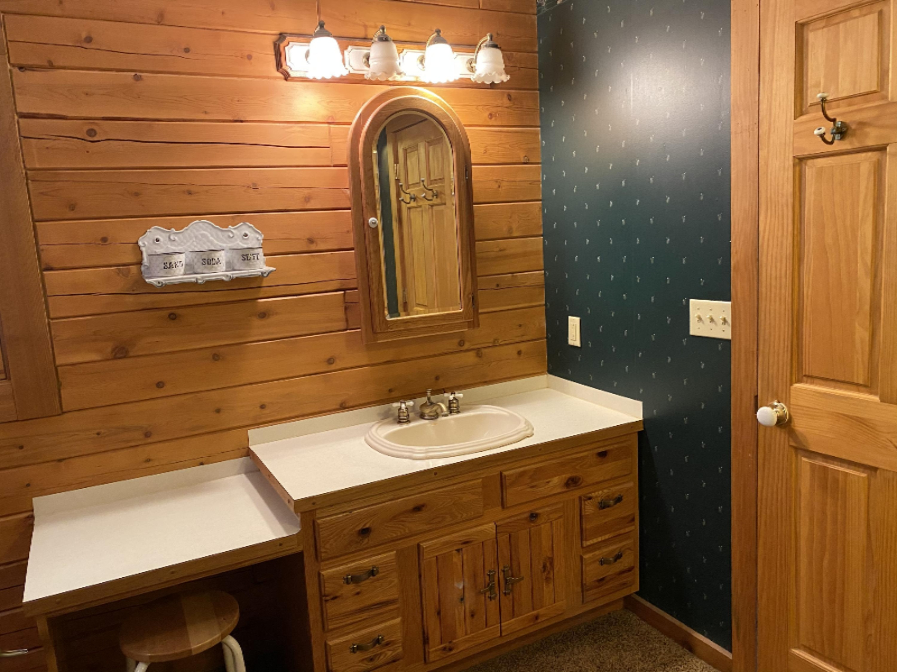 3800 Loftus Road Freeport, MI 49325 - Photo 28 of 40 Master Bath 2