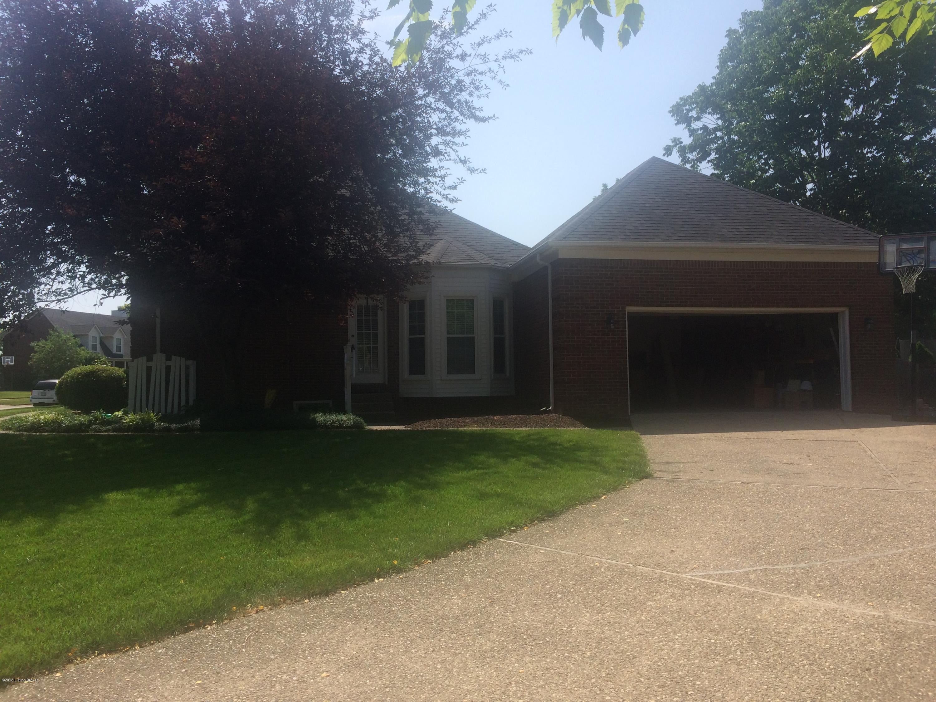 10521 Edgewater Road Louisville, KY 40223 - Photo 12 of 18 10521 Edgewater 12