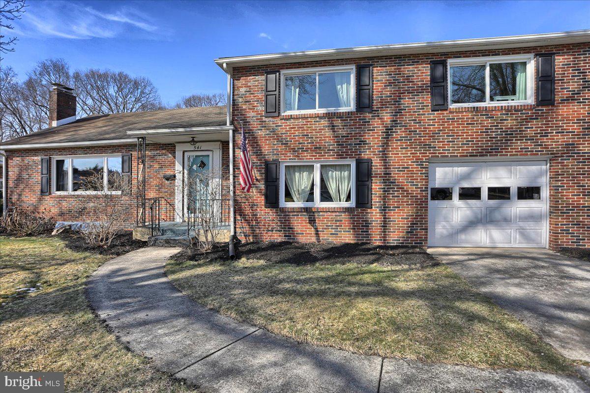 541 Luther Road Harrisburg, PA 17111 - Photo 3 of 47 Gallery Image 3