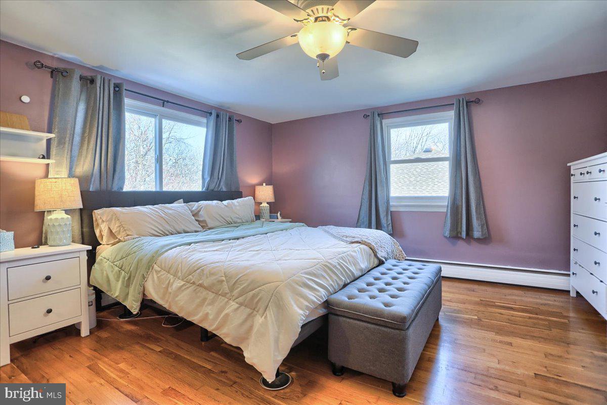 541 Luther Road Harrisburg, PA 17111 - Photo 33 of 47 Bedroom 2