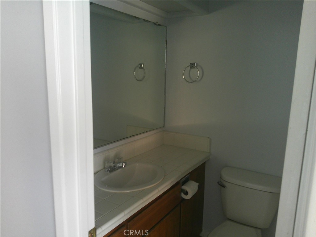 5237 Bushnell Avenue Riverside, CA 92505 - Photo 12 of 17