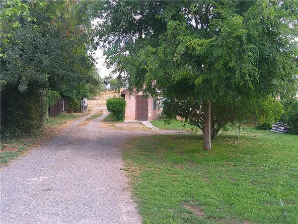 $2,195 | 5237 Bushnell Avenue, Riverside, CA 92505