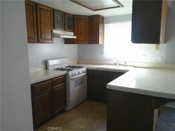 $2,195 | 5237 Bushnell Avenue, Riverside, CA 92505