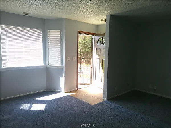 $2,195 | 5237 Bushnell Avenue, Riverside, CA 92505
