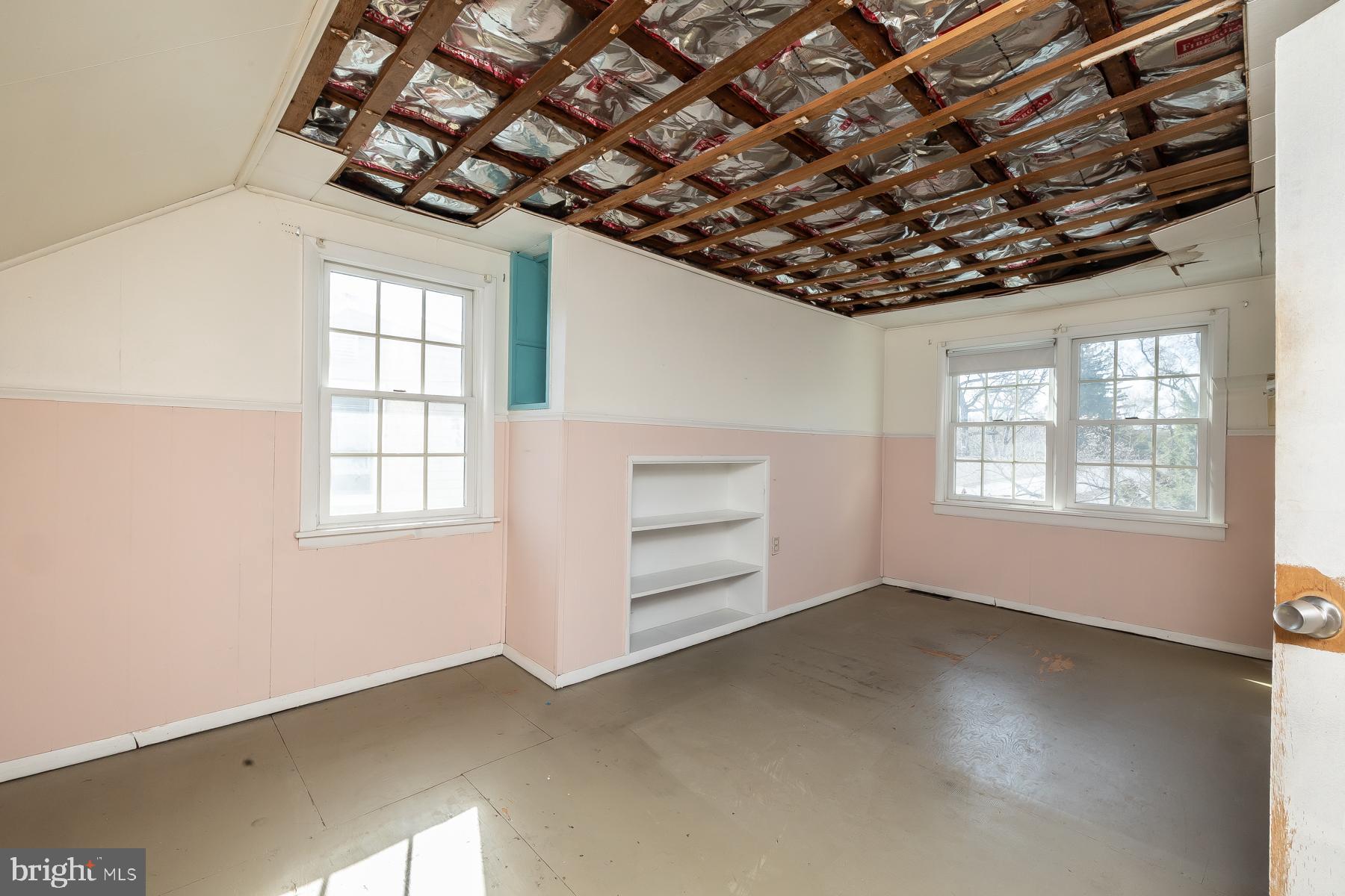 1520 Chestnut Avenue Haddon Heights, NJ 08035 - Photo 24 of 33 an empty room with windows