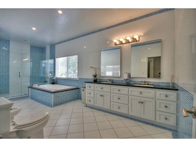 486 Walsh Road Atherton, CA 94027 - Photo 16 of 24 Gallery Image 16