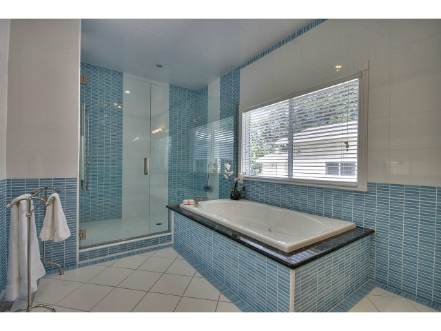 486 Walsh Road Atherton, CA 94027 - Photo 17 of 24 Gallery Image 17