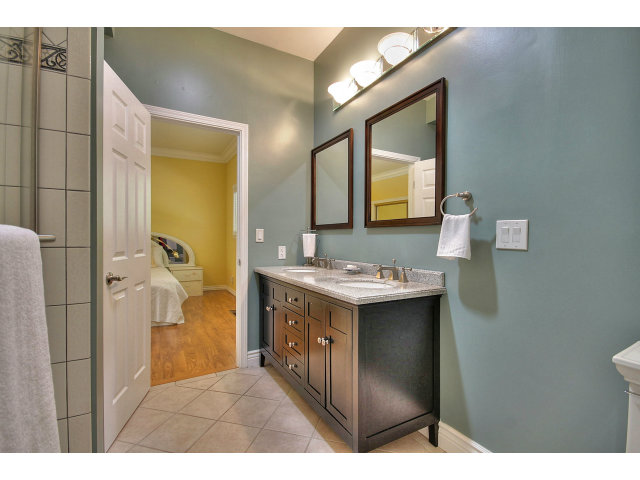 486 Walsh Road Atherton, CA 94027 - Photo 19 of 24 Gallery Image 19