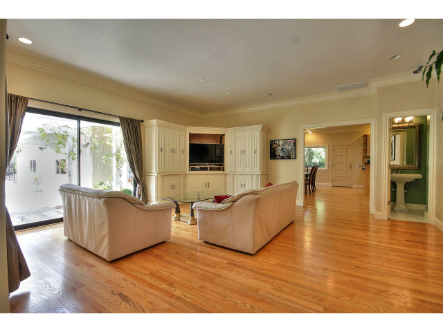 486 Walsh Road Atherton, CA 94027 - Photo 10 of 24 Gallery Image 10
