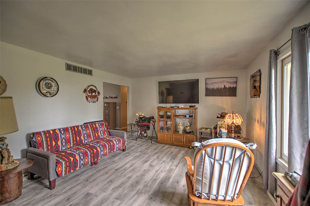 3247 Nevada Road Decatur, IL 62522 - Photo 6 of 26 Gallery Image 6