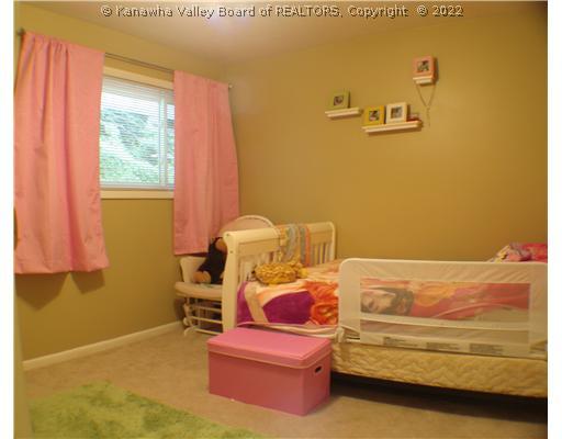 1816 Roundhill Road Charleston, WV 25314 - Photo 7 of 15 Upper Level Bedroom.