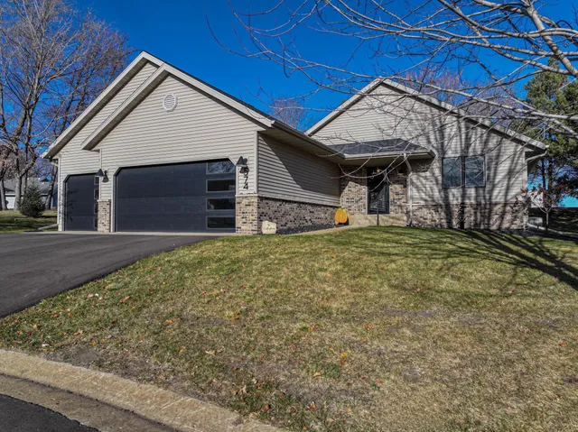 $410,500 | 574 Pleasant View Drive Northwest, Alexandria, MN 56308