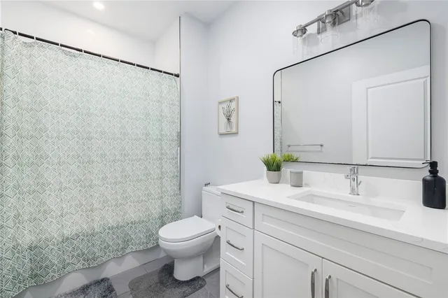 $3,000 | 46 West Street, West Warwick, RI 02893