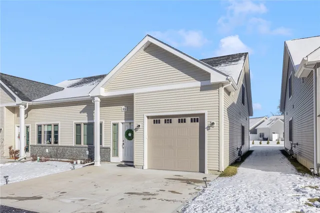 $3,000 | 46 West Street, West Warwick, RI 02893