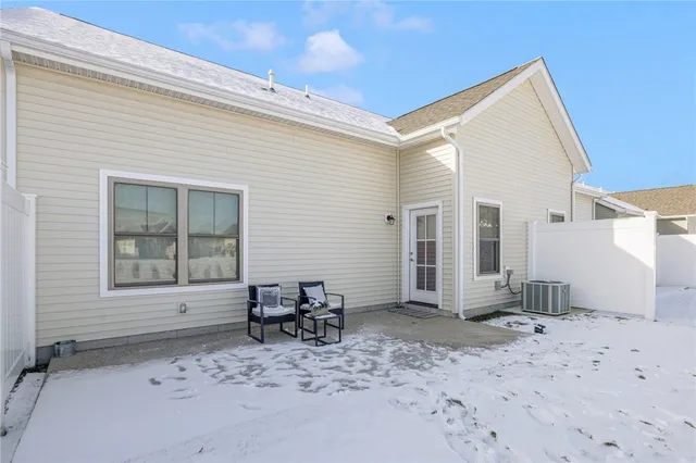 $3,000 | 46 West Street, West Warwick, RI 02893