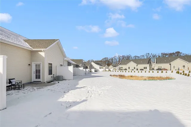 $3,000 | 46 West Street, West Warwick, RI 02893