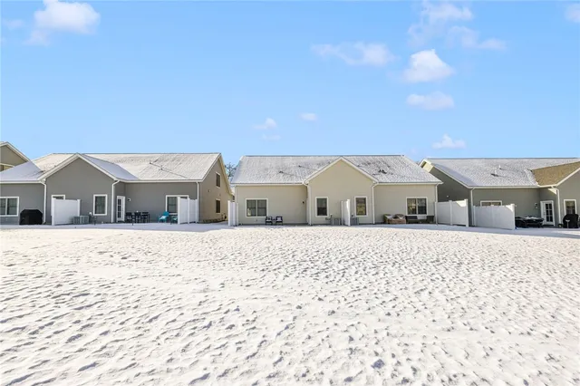 $3,000 | 46 West Street, West Warwick, RI 02893