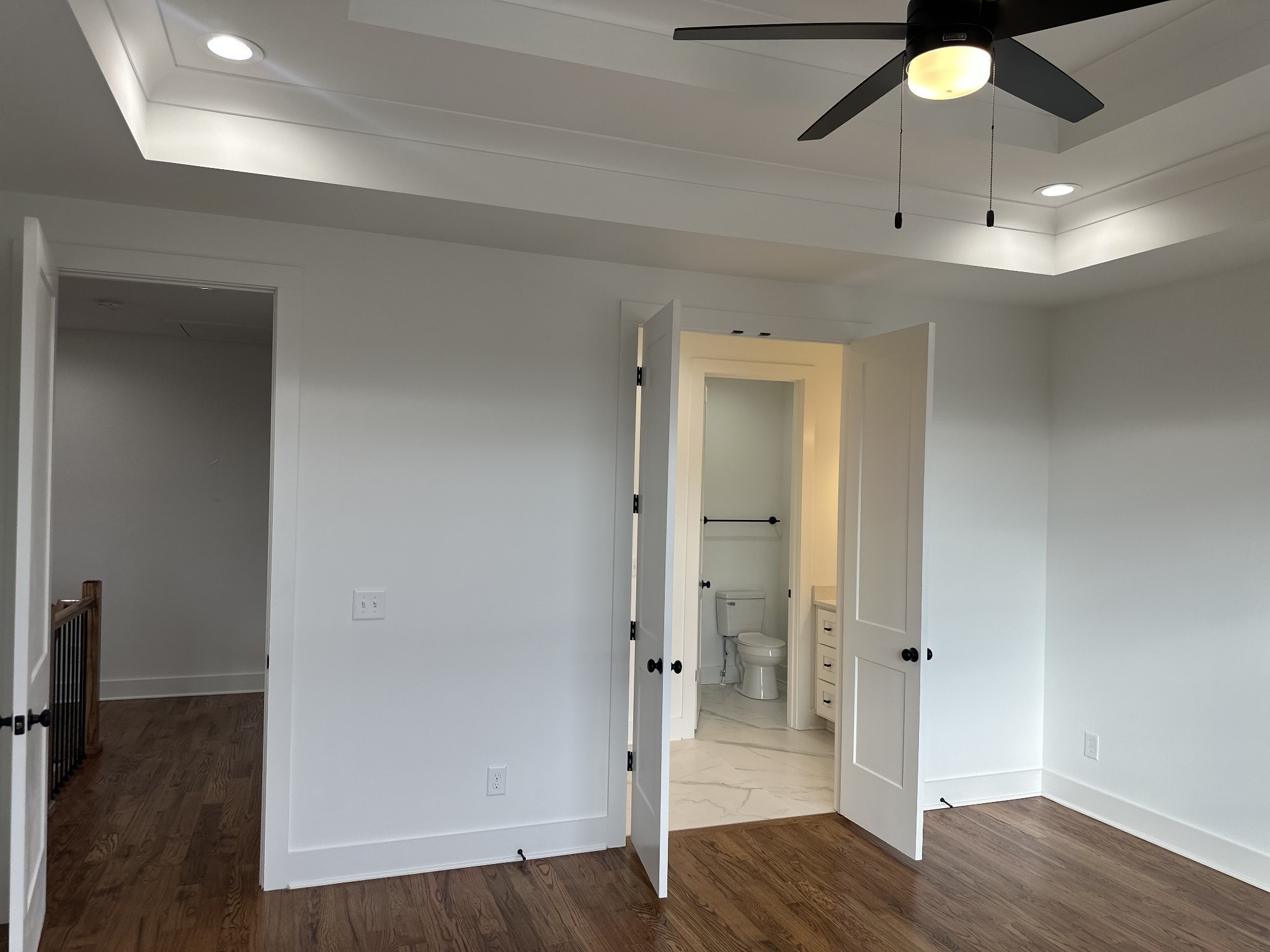 4334 Old Goins Road Nashville, TN 37211 - Photo 36 of 74 wooden floor in an empty room with a window