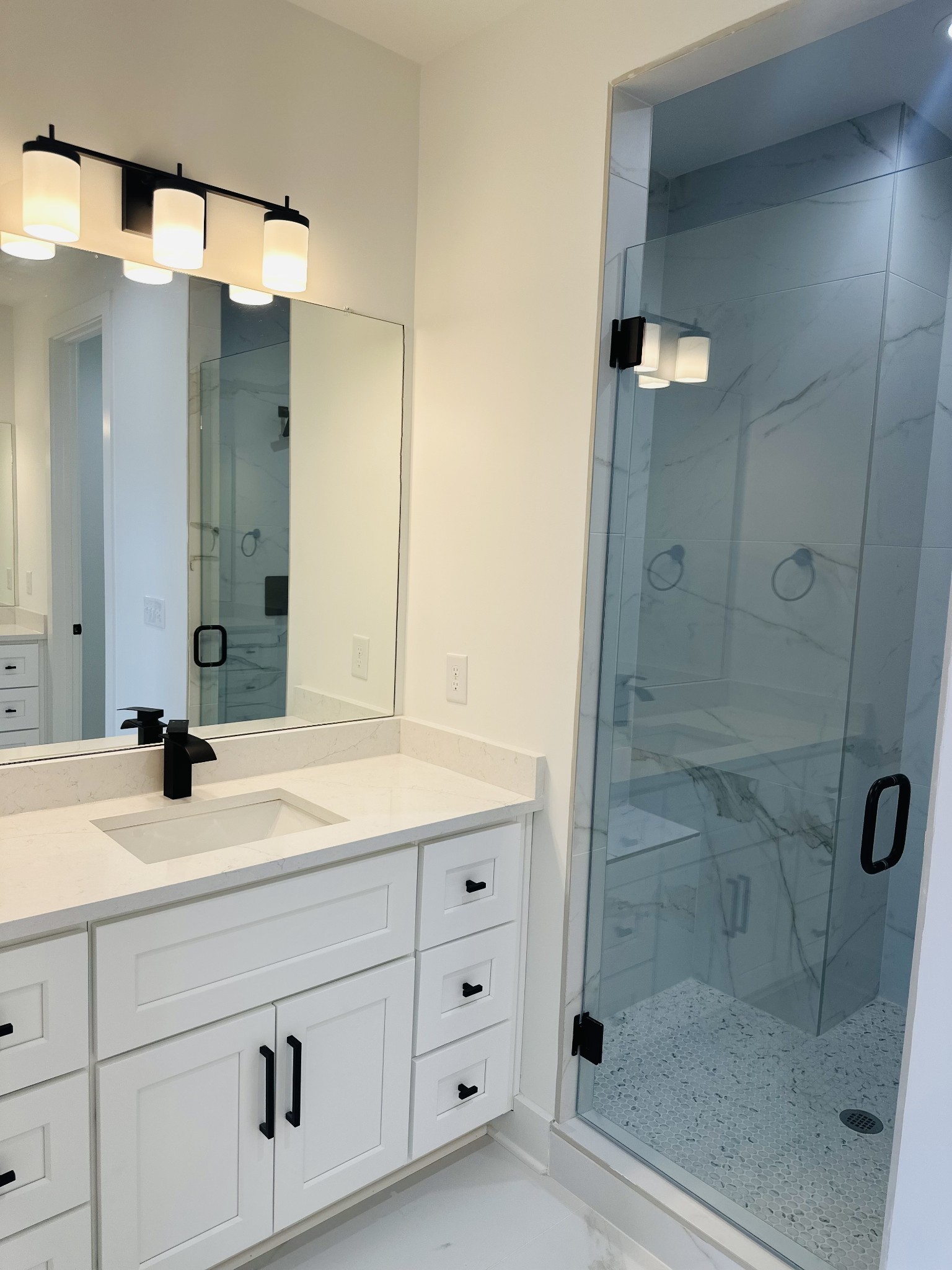 4334 Old Goins Road Nashville, TN 37211 - Photo 38 of 74 a bathroom with a sink and a shower