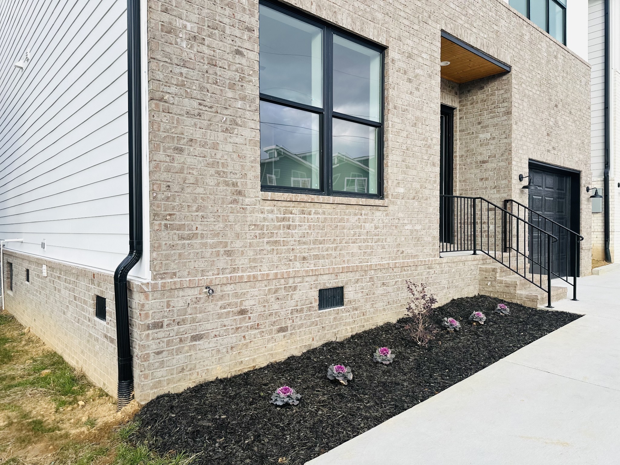 4334 Old Goins Road Nashville, TN 37211 - Photo 6 of 74 a view of a entryway of the house
