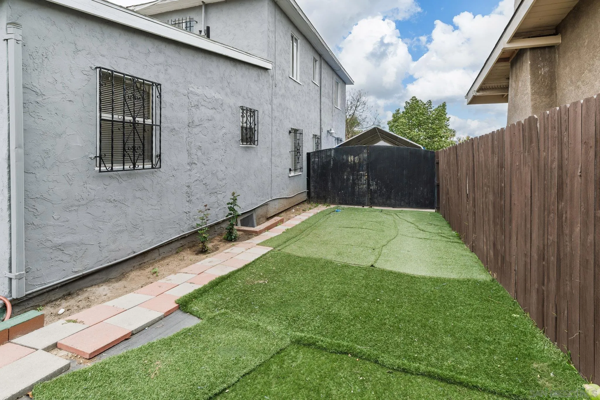 2925 Franklin Avenue San Diego, CA 92113 - Photo 36 of 36 a view of a back yard of the house