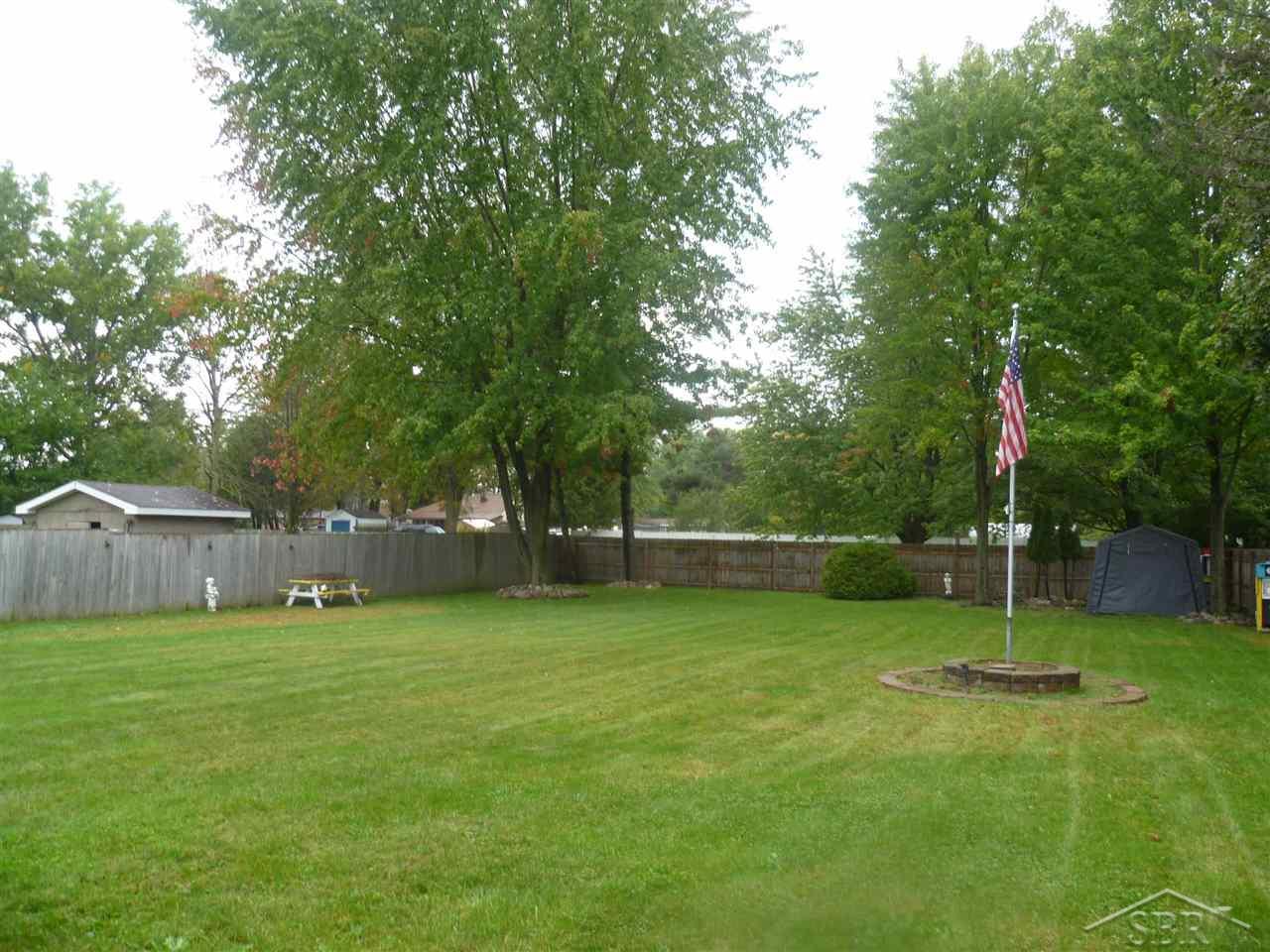 3552 Mack Road Saginaw, MI 48601 - Photo 17 of 18 50056849-16.JPG