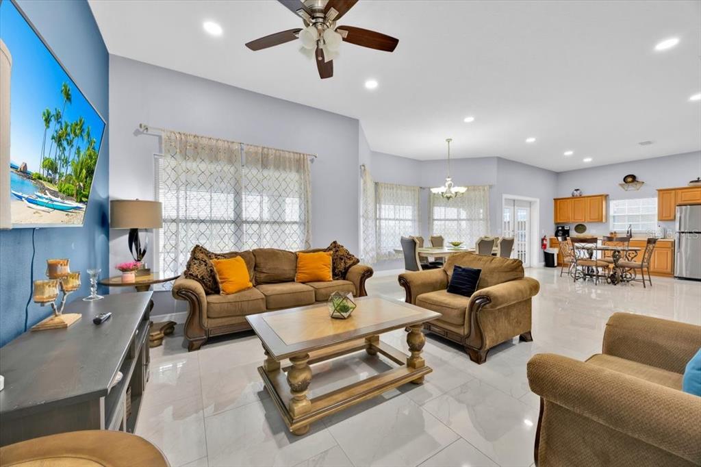 210 Vista Loop Davenport, FL 33897 - Photo 9 of 43