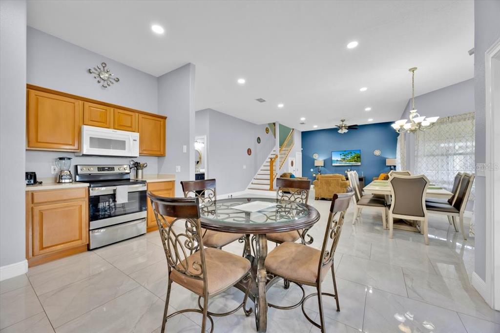 210 Vista Loop Davenport, FL 33897 - Photo 10 of 43