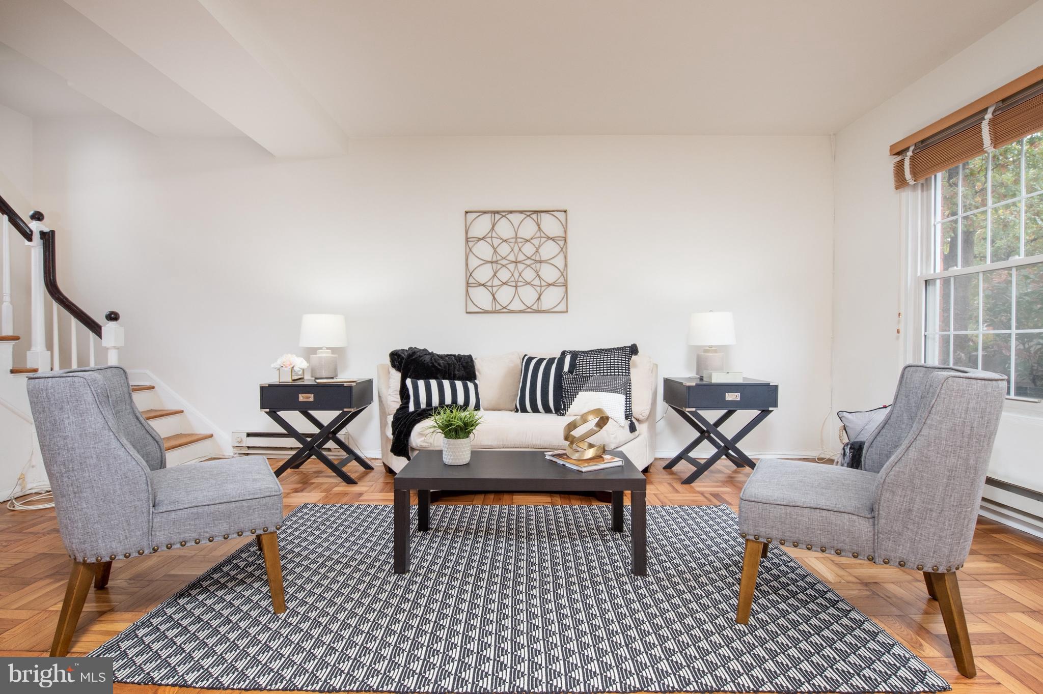 1634 Ripon Place Alexandria, VA 22302 - Photo 2 of 15 Living Room