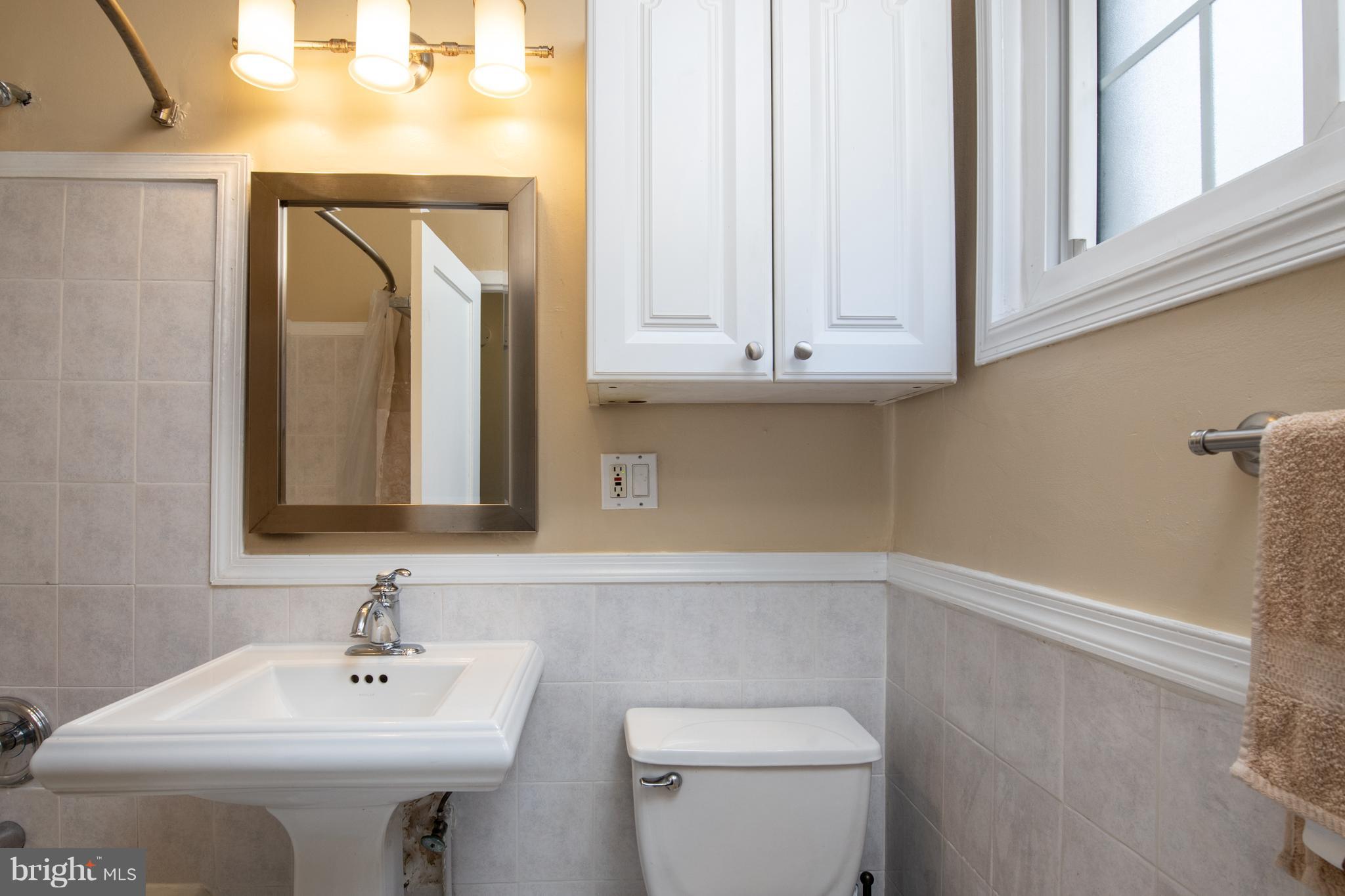 1634 Ripon Place Alexandria, VA 22302 - Photo 12 of 15 Bath