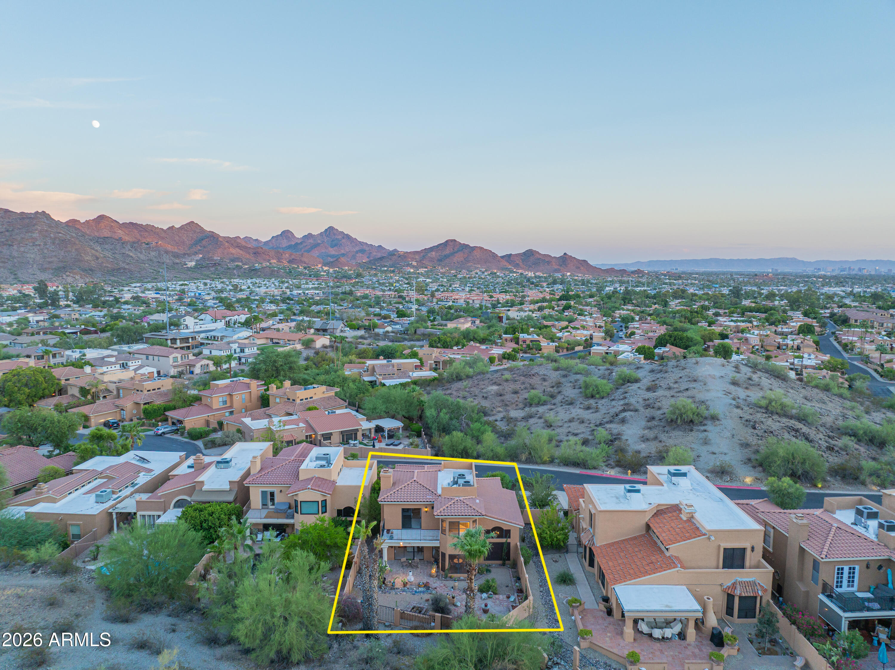 1054 East Shangri La Road Phoenix, AZ 85020 - Photo 32 of 37 Overhead View