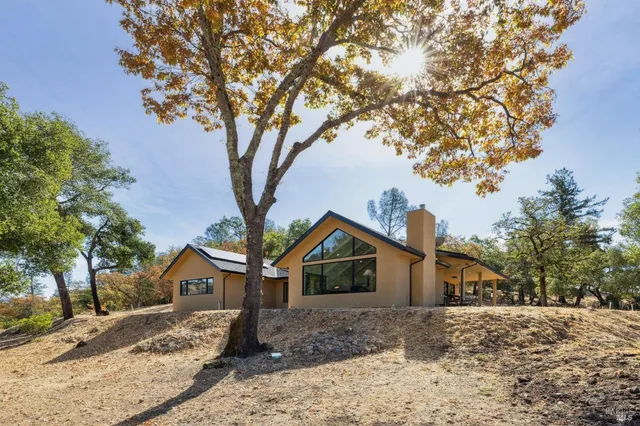 $1,795,000 | 1218 Bennett Lane, Calistoga, CA 94515
