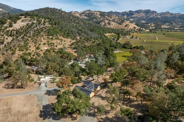 $1,795,000 | 1218 Bennett Lane, Calistoga, CA 94515