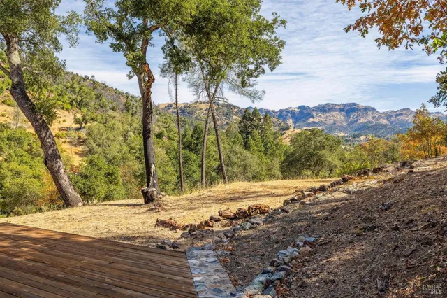$1,795,000 | 1218 Bennett Lane, Calistoga, CA 94515
