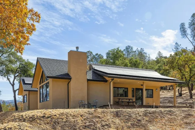 $1,795,000 | 1218 Bennett Lane, Calistoga, CA 94515